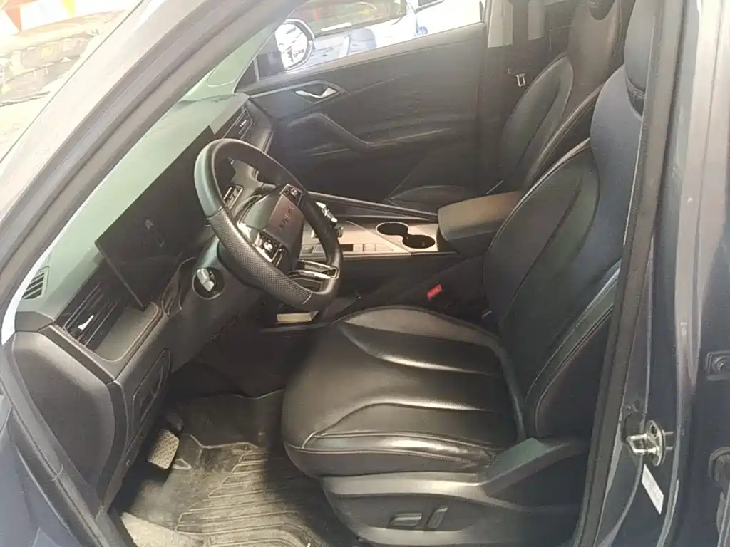 Roewe RX5 — миниатюра 15