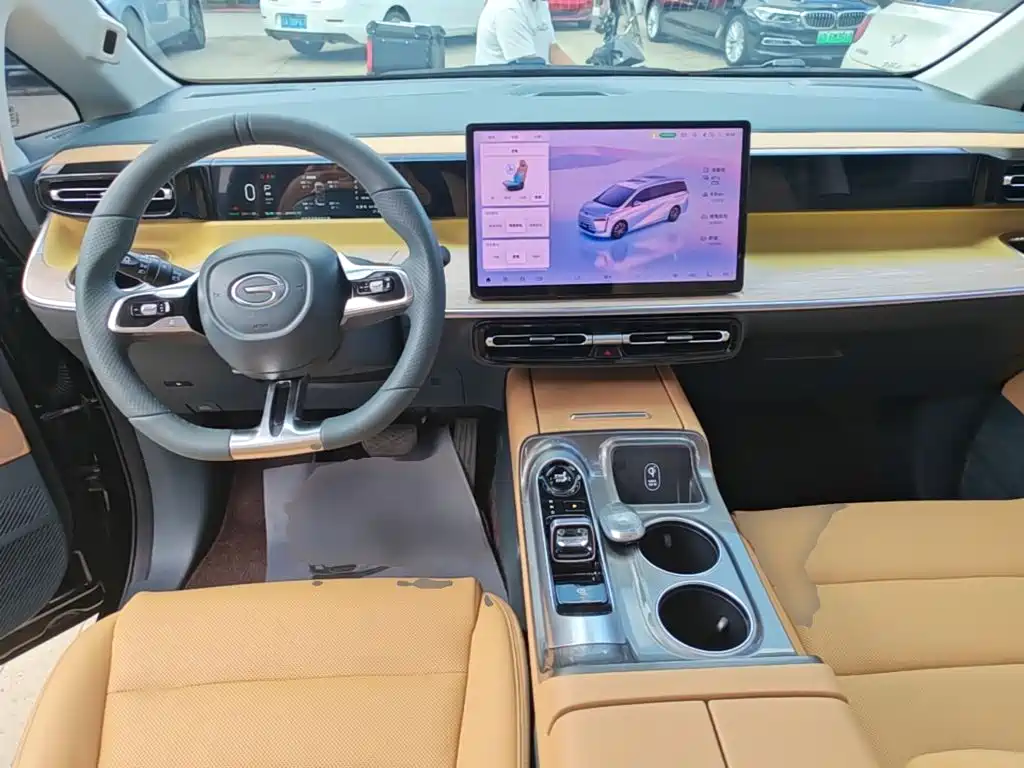 GAC Motor Trumpchi E8 PHEV — миниатюра 10