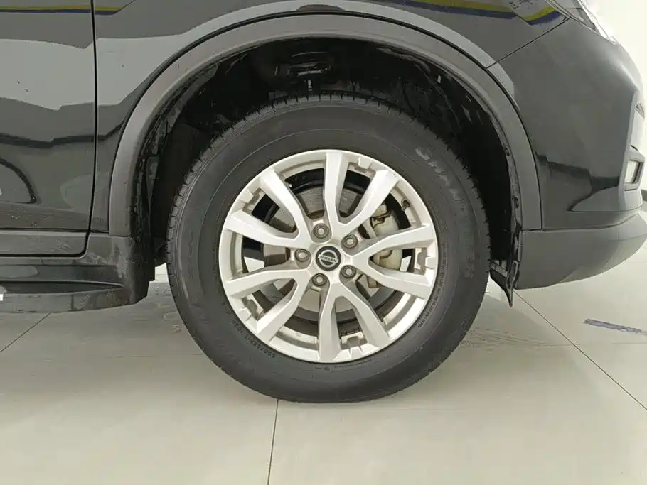 Nissan X-Trail — миниатюра 6
