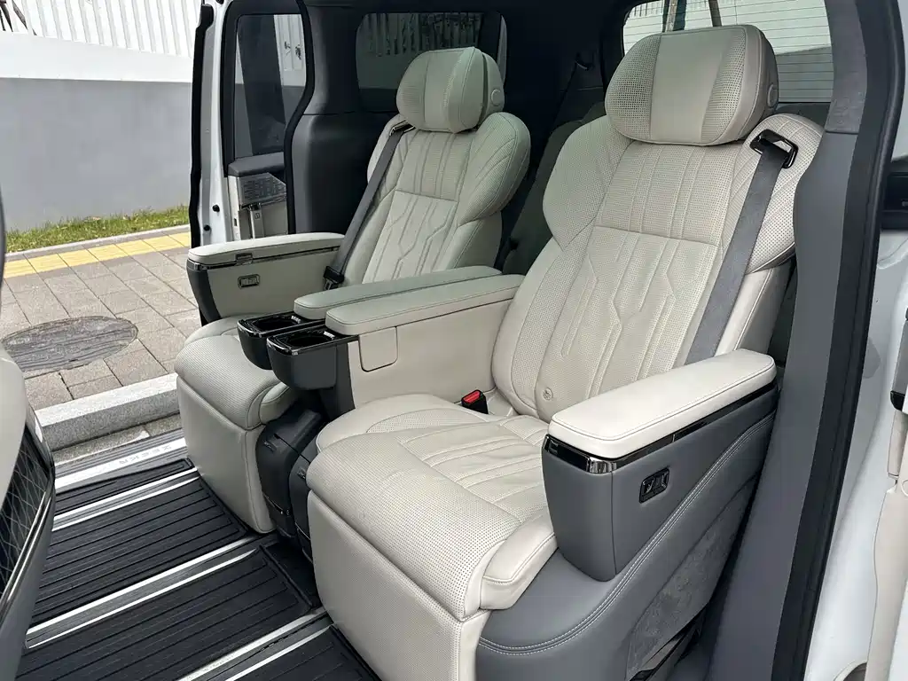 ZEEKR EXTREME KRYPTON 009