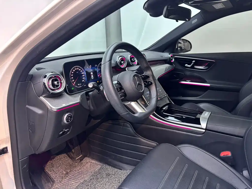 Mercedes-Benz C-Class — миниатюра 15