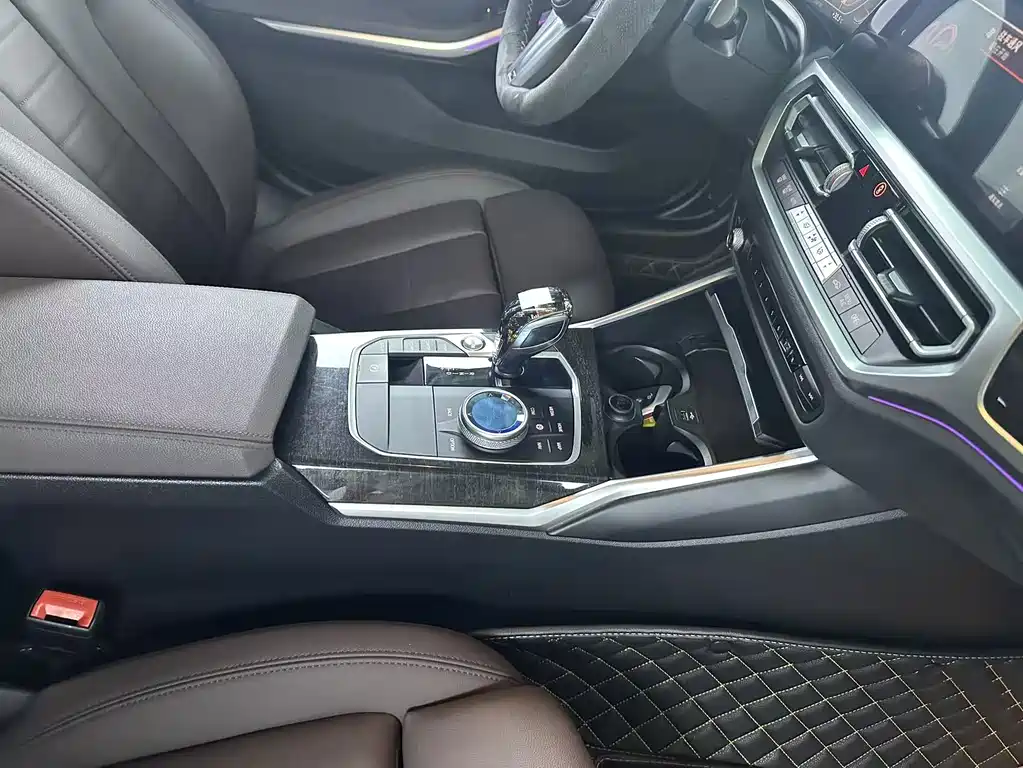 BMW 3 Series — миниатюра 14