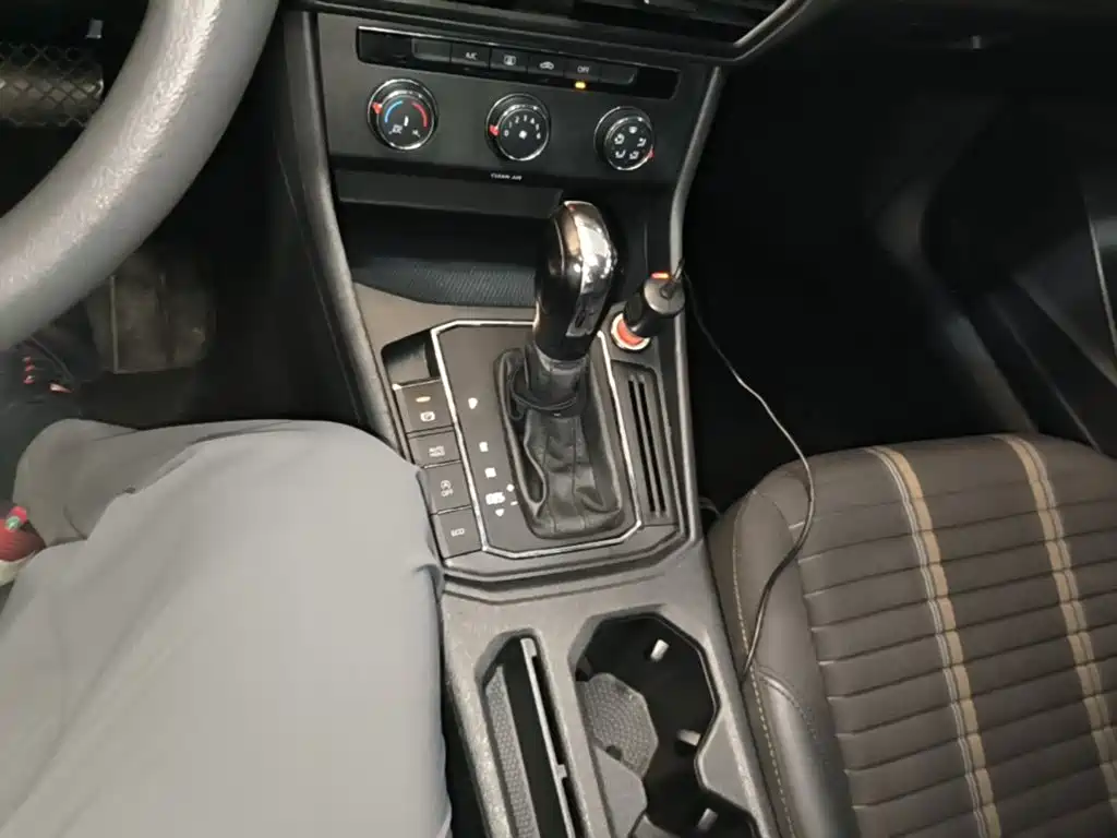 Volkswagen Lavida — миниатюра 14
