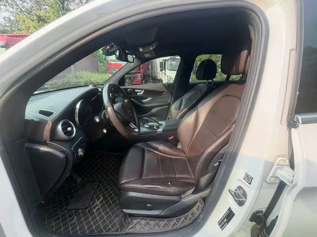 Mercedes-Benz GLC 2018 GLC 260 4MATIC