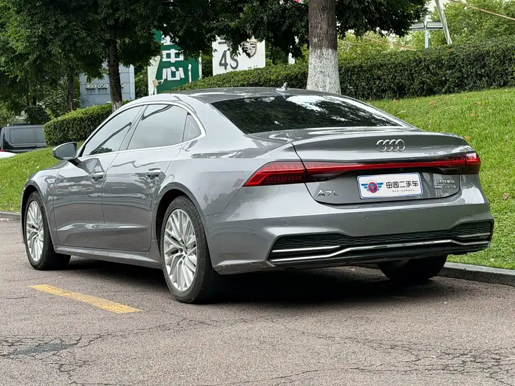 Audi A7L — миниатюра 4