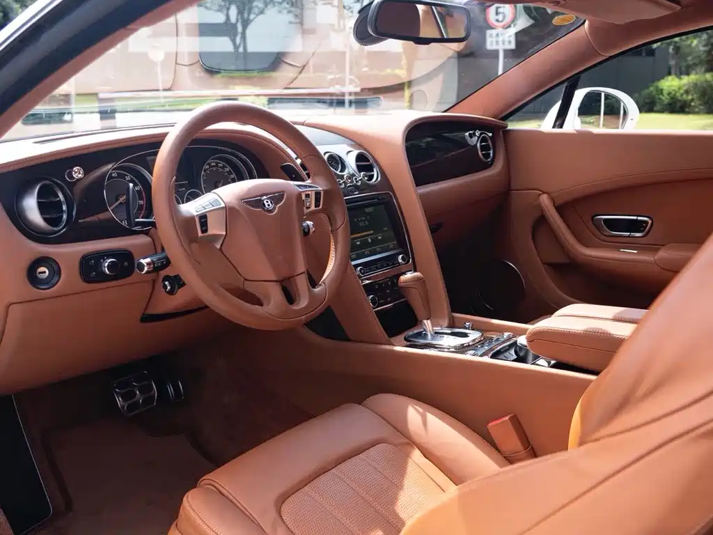 Bentley Continental — миниатюра 6