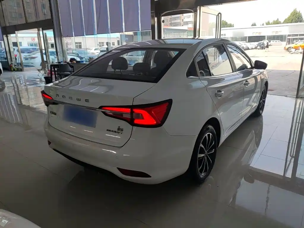 Roewe i5 — миниатюра 7