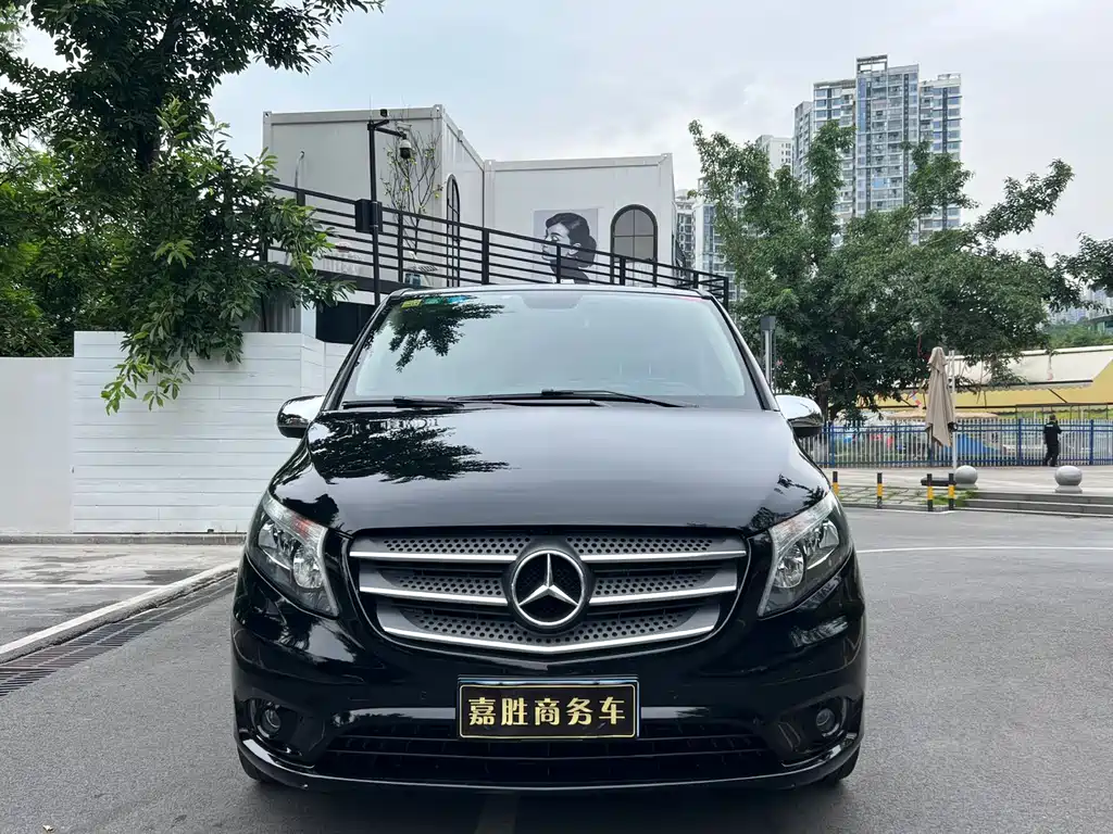 MERCEDES-BENZ VITO