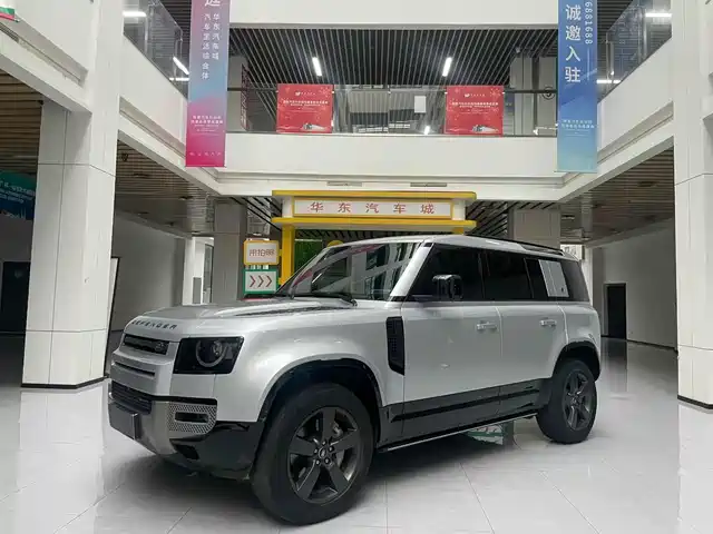 LAND ROVER DEFENDER