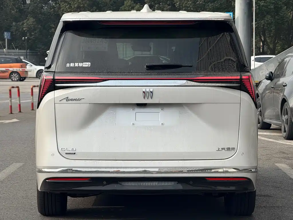 BUICK GL8 NEW ENERGY