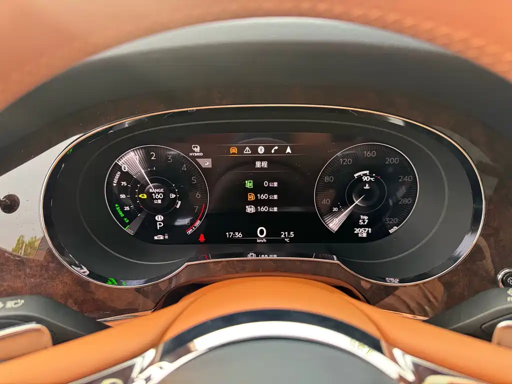 Bentley Bentayga PHEV — миниатюра 19