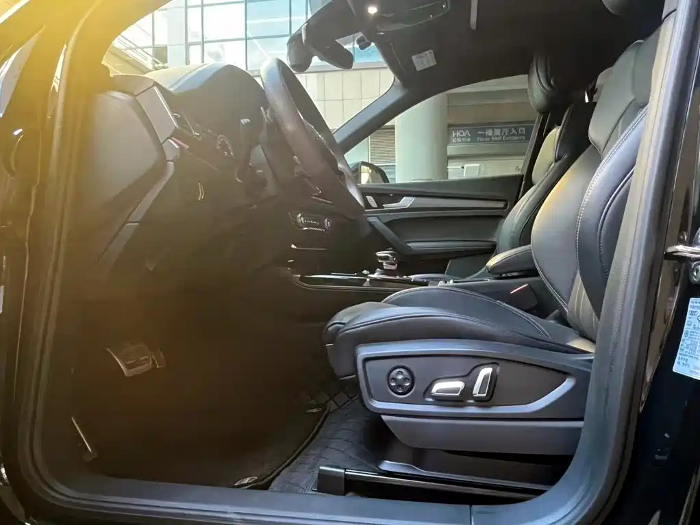 Audi Q5L — миниатюра 9