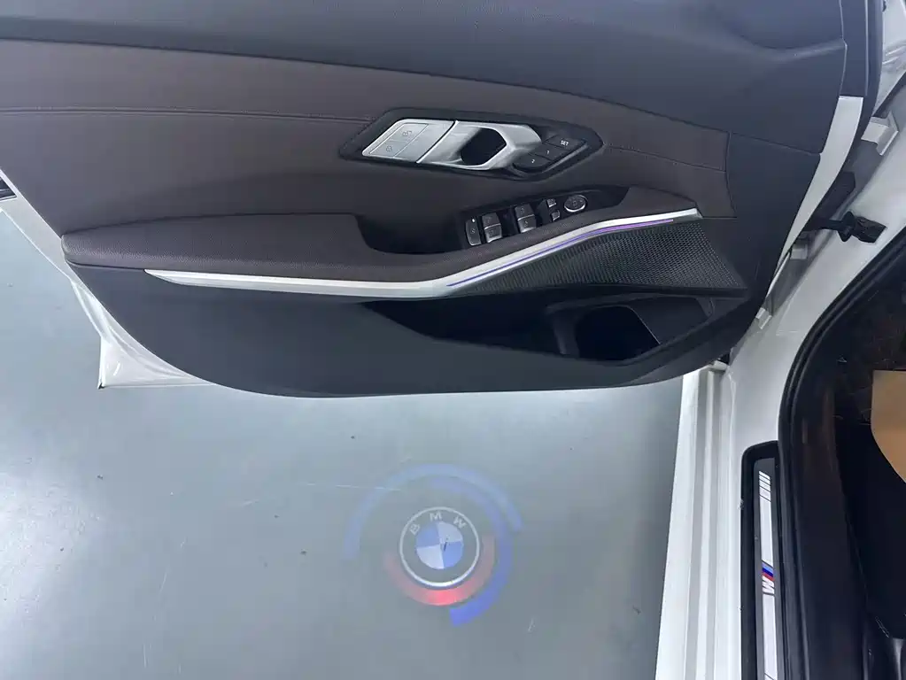 BMW 3 Series — миниатюра 5