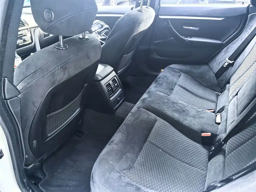 BMW 4 Series — миниатюра 8
