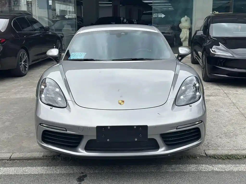 Porsche 718 2018 Cayman 2.0T