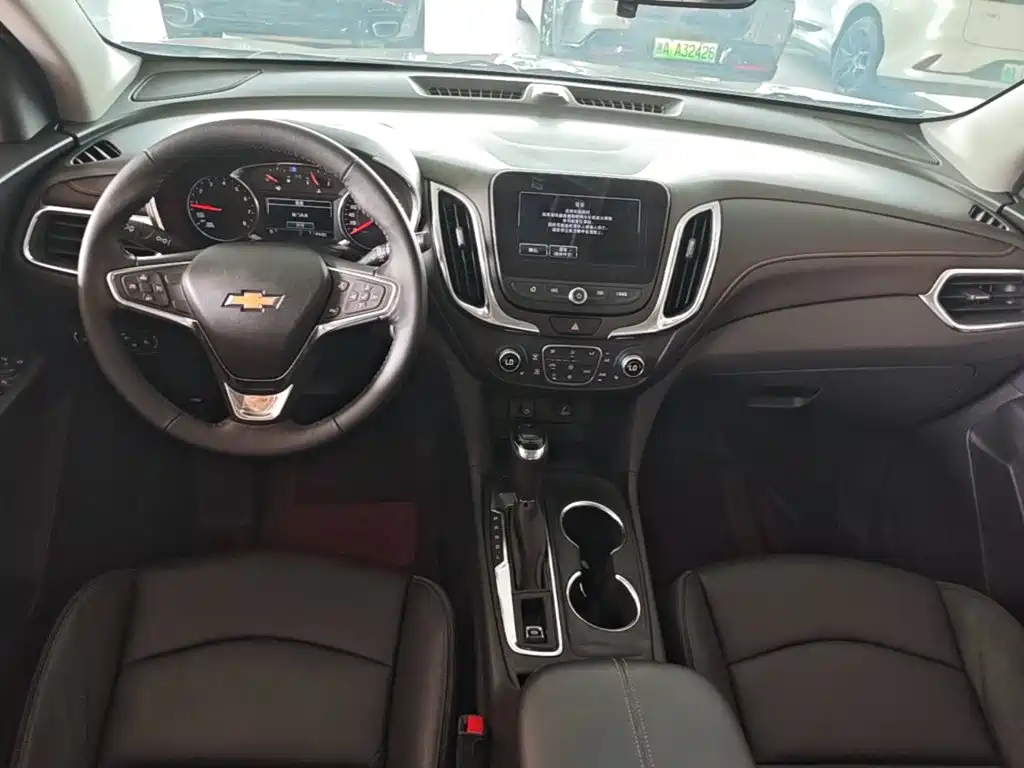 Chevrolet Equinox — миниатюра 10