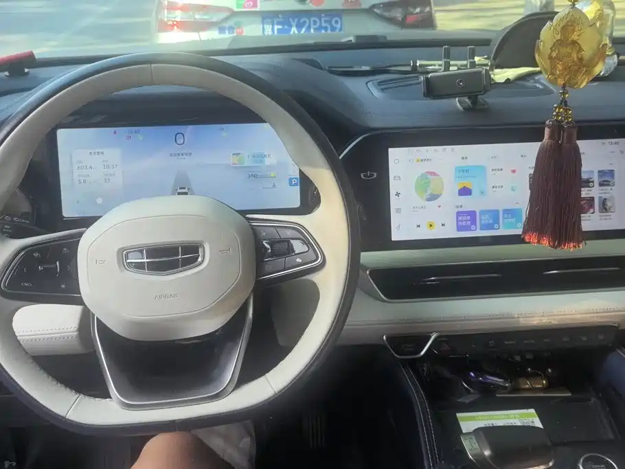 Geely Xingyue L — миниатюра 12