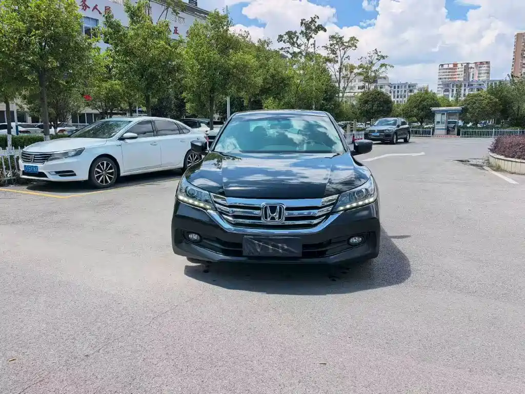 Honda Accord — миниатюра 2