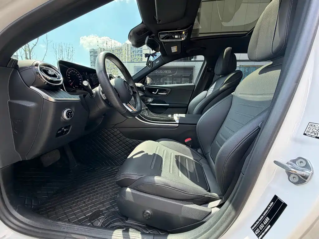 Mercedes-Benz C-Class — миниатюра 6