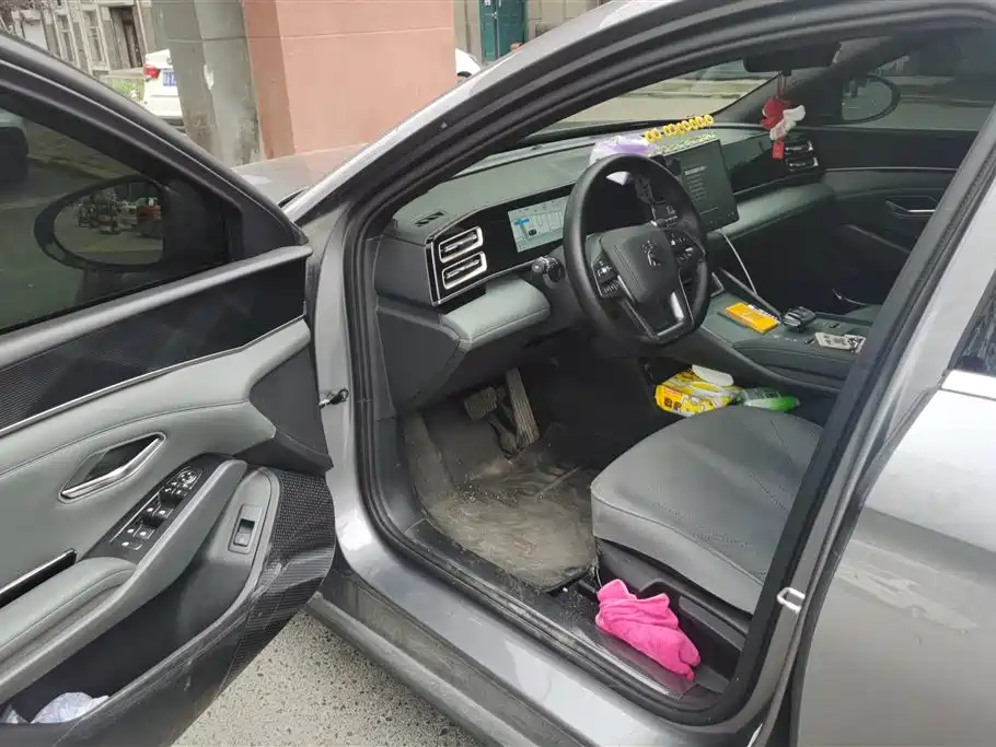 BYD Qin L L 2025 DM-i Smart Drive 80KM Lead