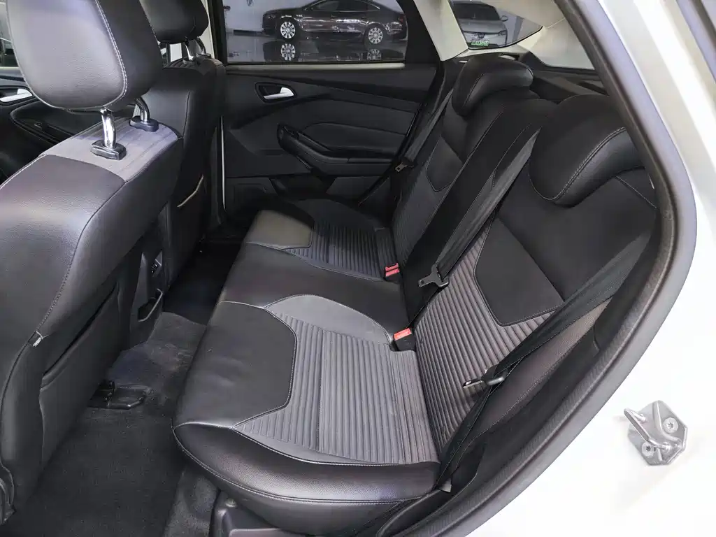 Ford Focus — миниатюра 9