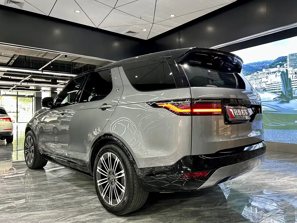 Land Rover Discovery 2021 360PS R-Dynamic SE