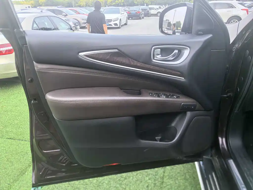 Infiniti JX — миниатюра 20