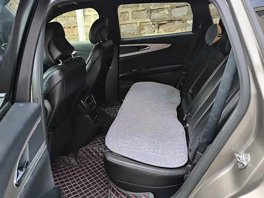 Lincoln MKX — миниатюра 11