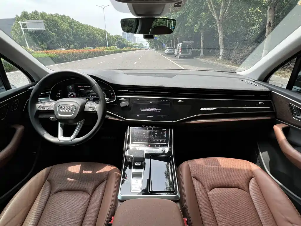 Audi Q7 2021 45 TFSI quattro S line Sport