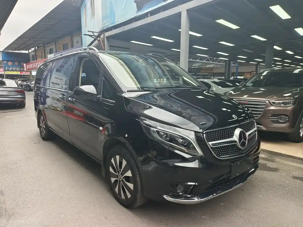 Mercedes-Benz Vito 2020 2.0T 7 мест