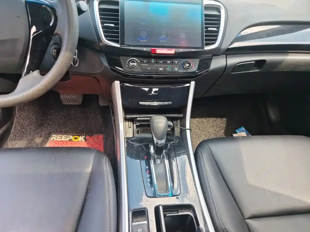 Honda Accord — миниатюра 14