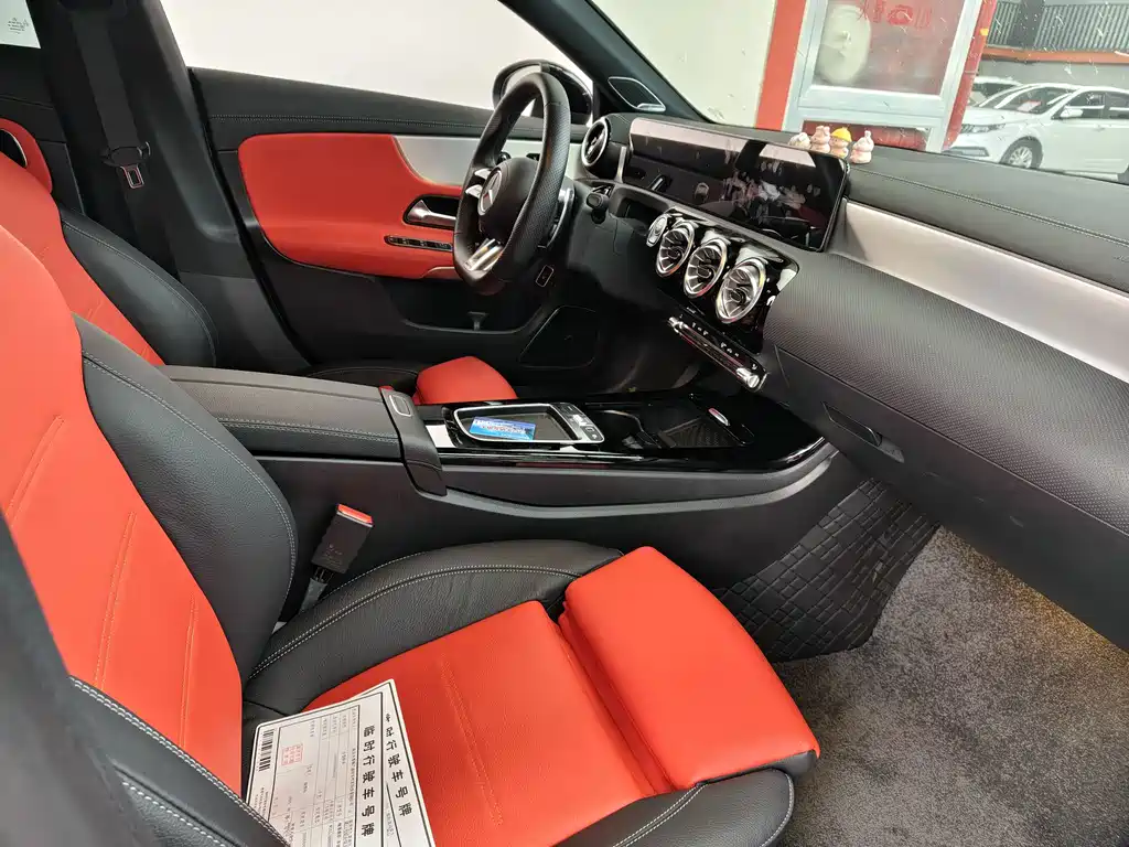 Mercedes-Benz CLA AMG — миниатюра 4