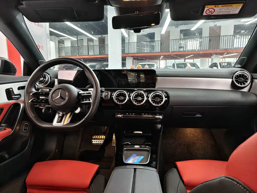 Mercedes-Benz CLA AMG — миниатюра 11