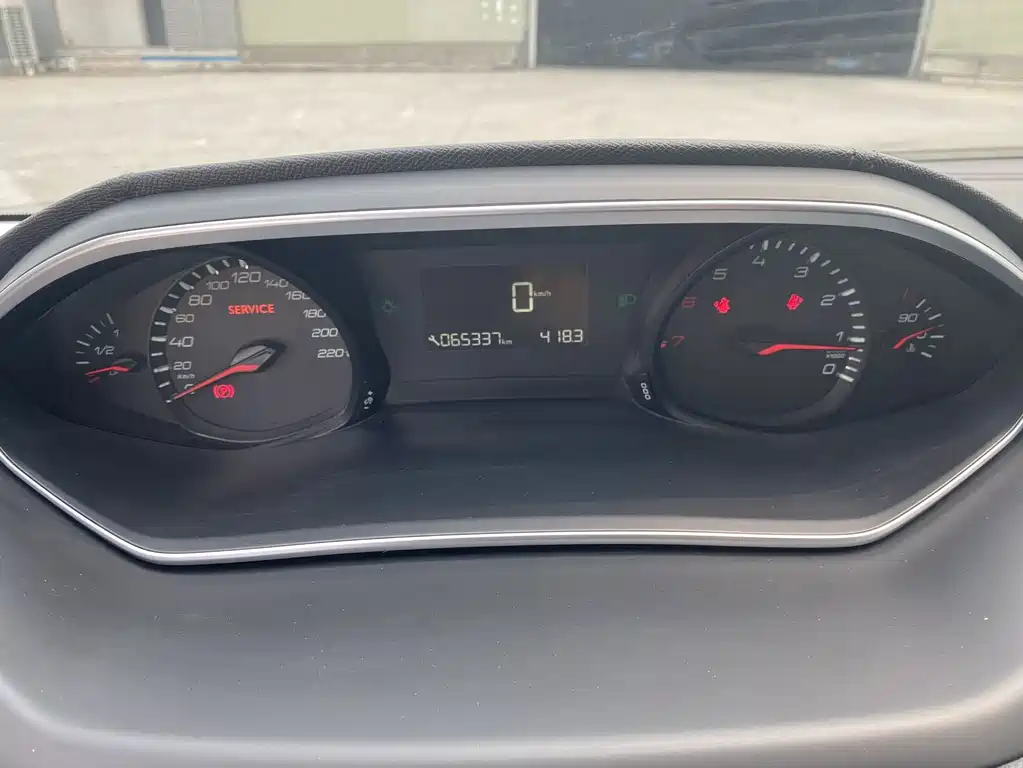 Peugeot 308 — миниатюра 10