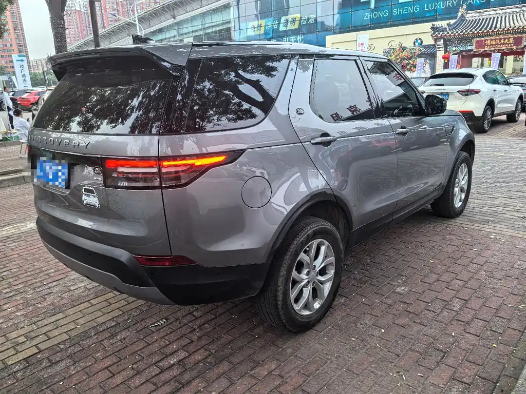 Land Rover Discovery — миниатюра 10