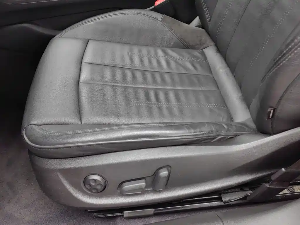 Audi A4L — миниатюра 20