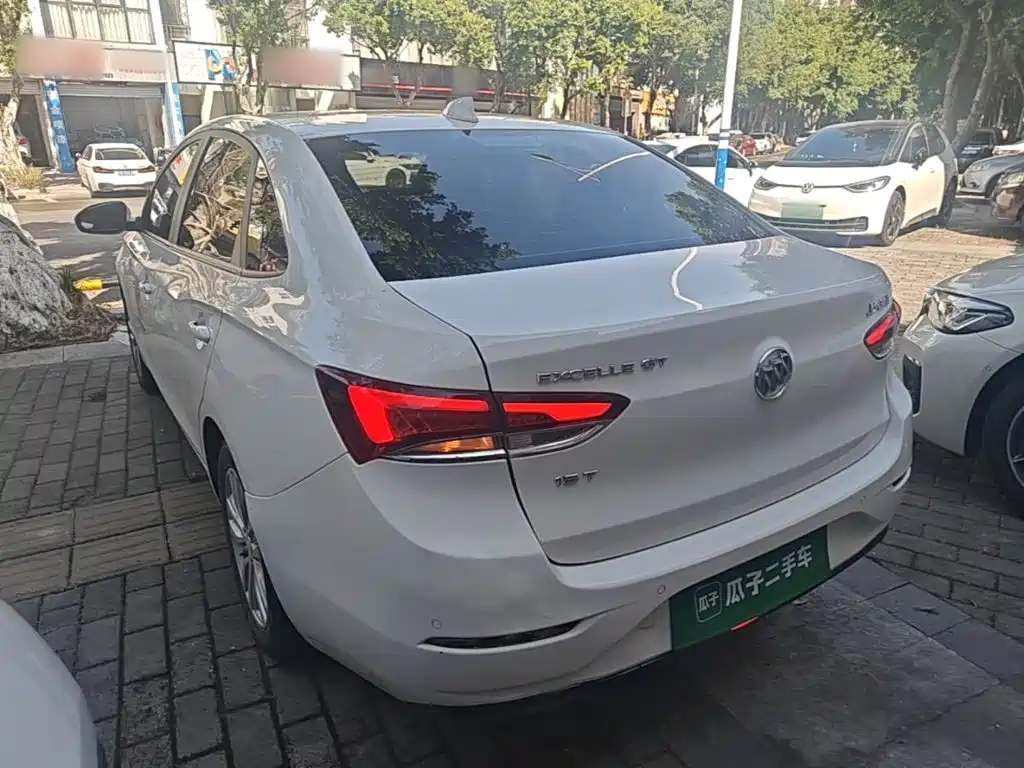Buick Excelle — миниатюра 5