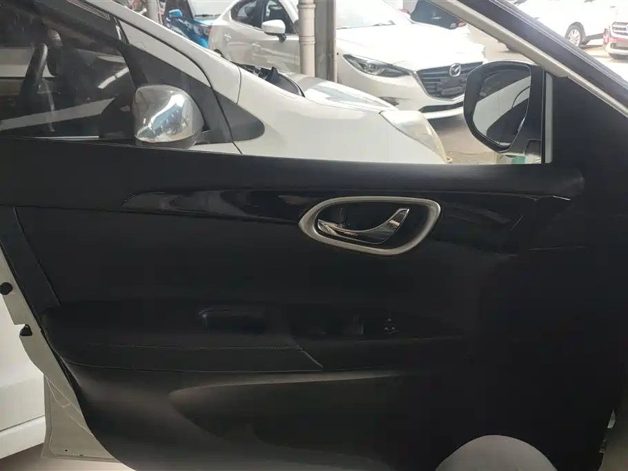 Nissan Sylphy 2024 1.6XE CVT Comfort