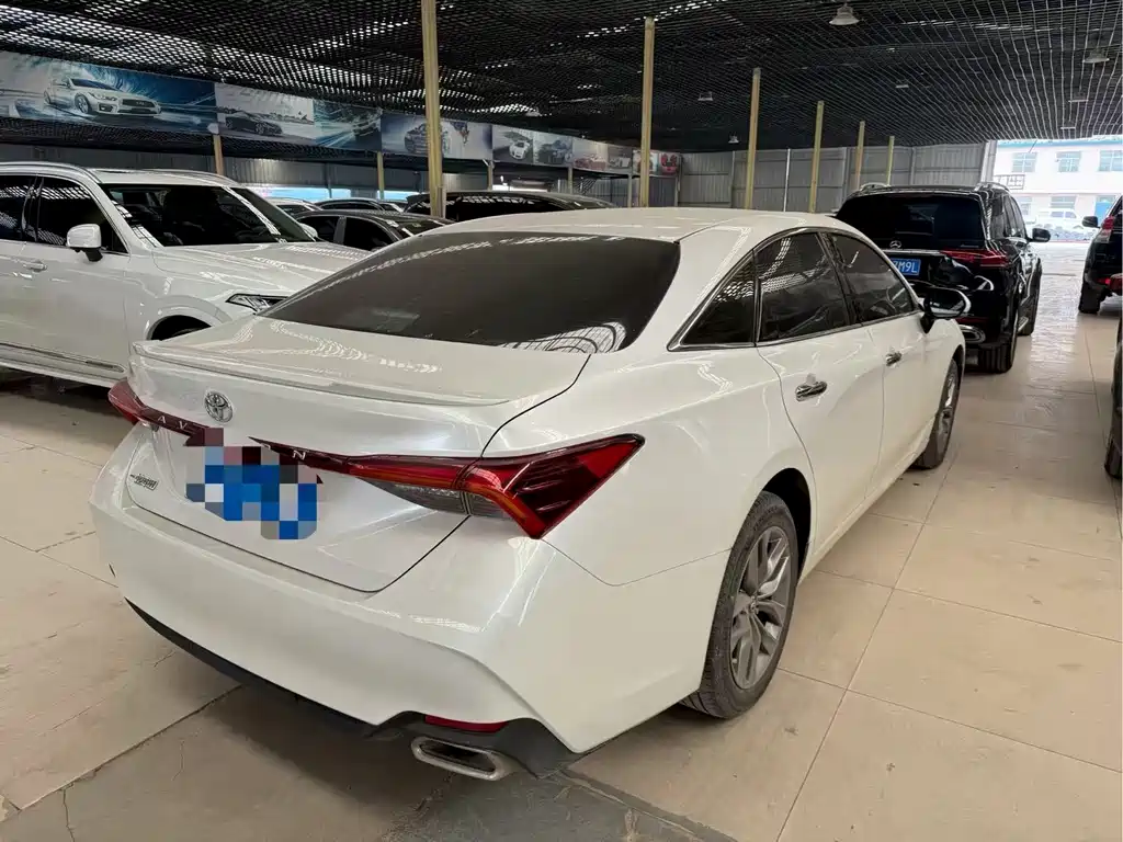 Toyota Avalon — миниатюра 5