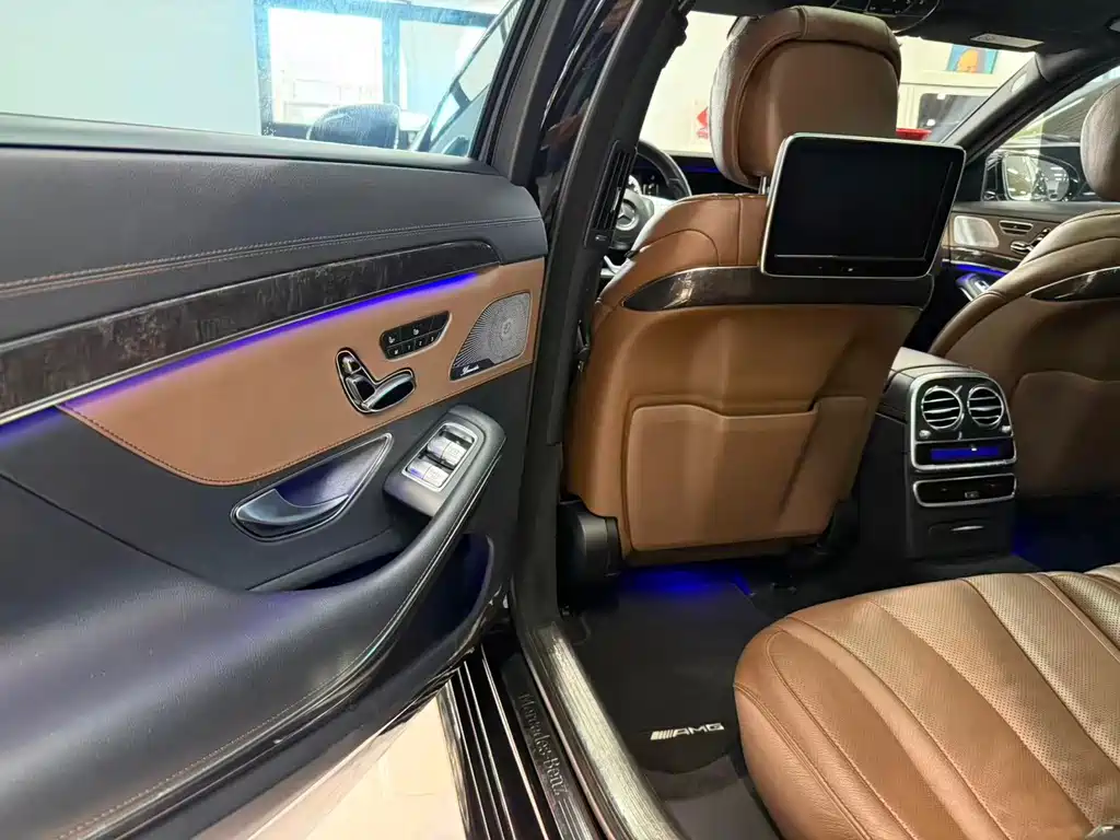 Mercedes-Benz S-Class — миниатюра 9