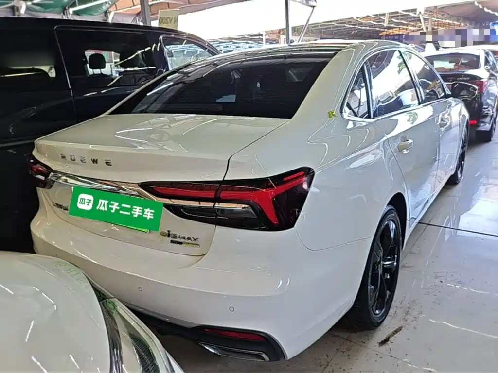 Roewe i6 MAX New Energy — миниатюра 7