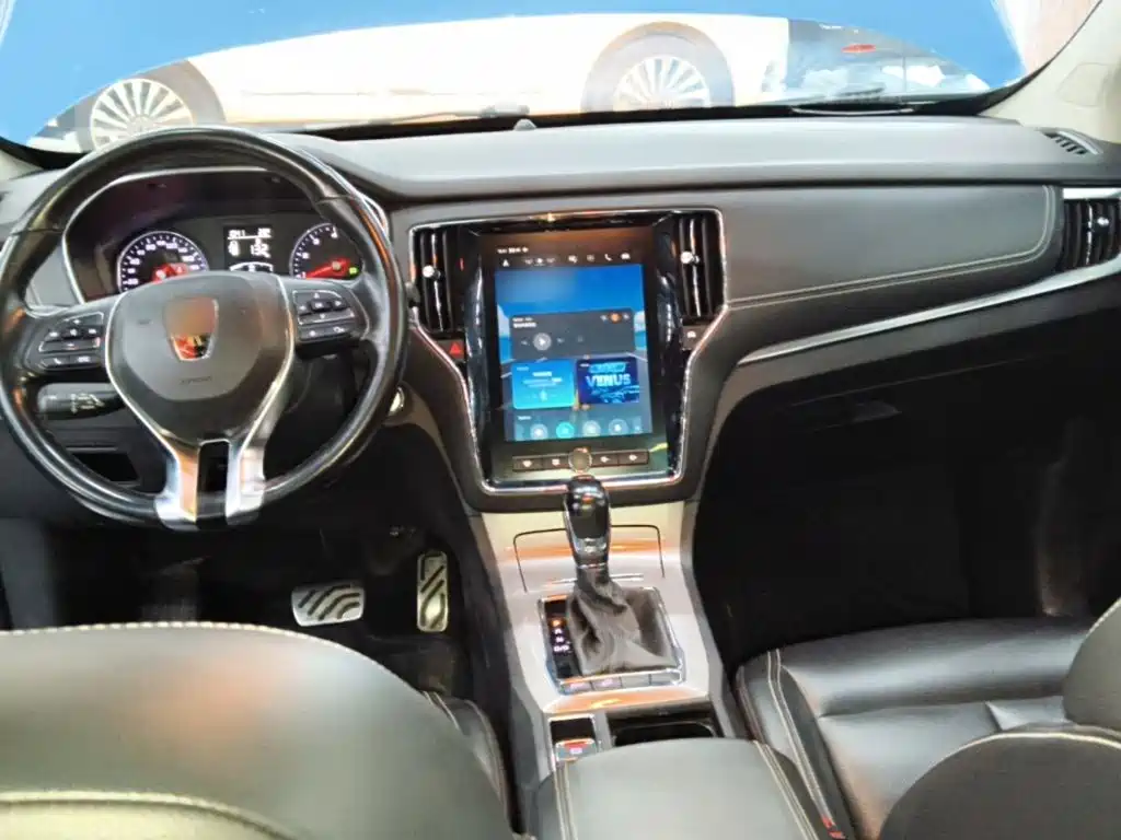 Roewe RX5 — миниатюра 10