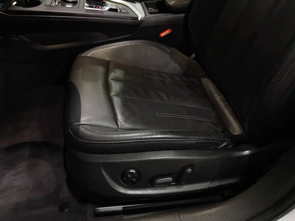 Audi A4L — миниатюра 20