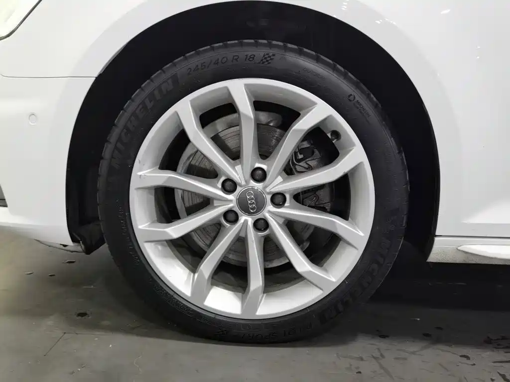 Audi A4L — миниатюра 17