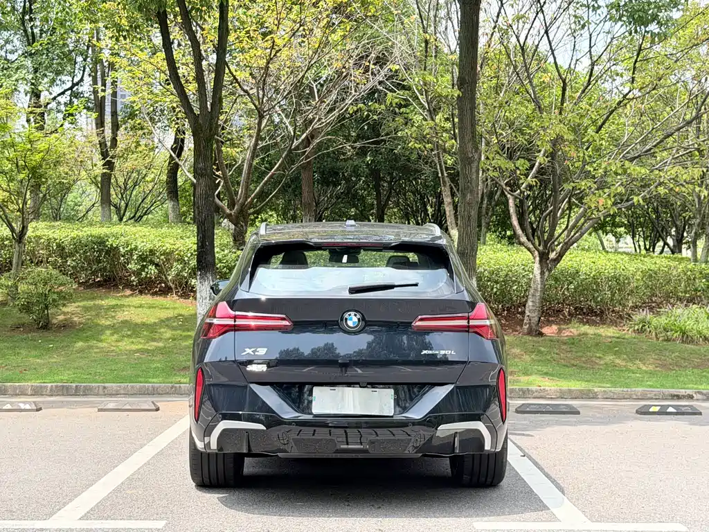 BMW X3 — миниатюра 12