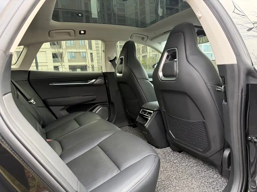 ZEEKR EXTREME KRYPTON 001