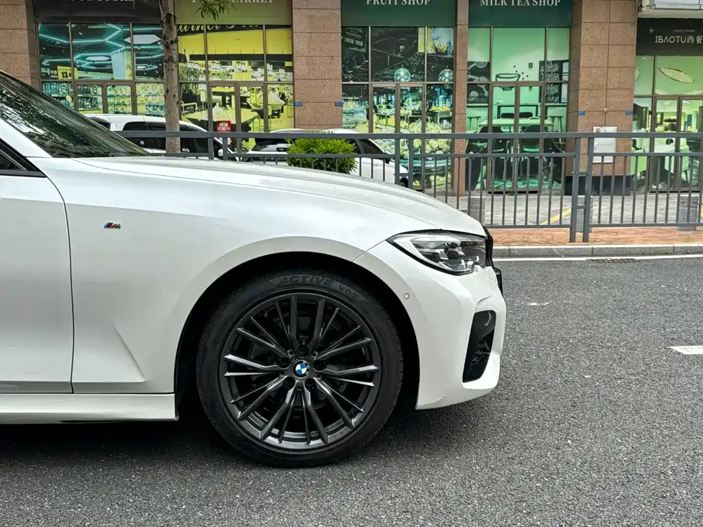 BMW 3 Series — миниатюра 6