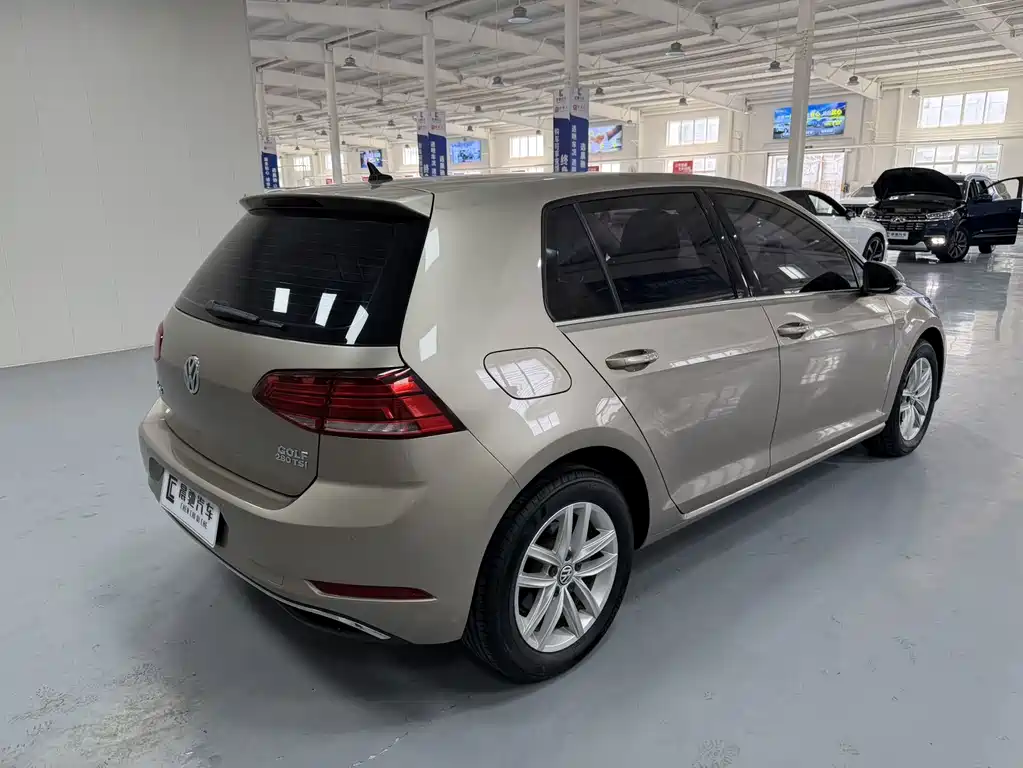 Volkswagen Golf — миниатюра 4