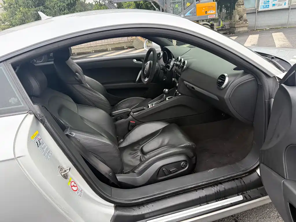 Audi TT — миниатюра 8