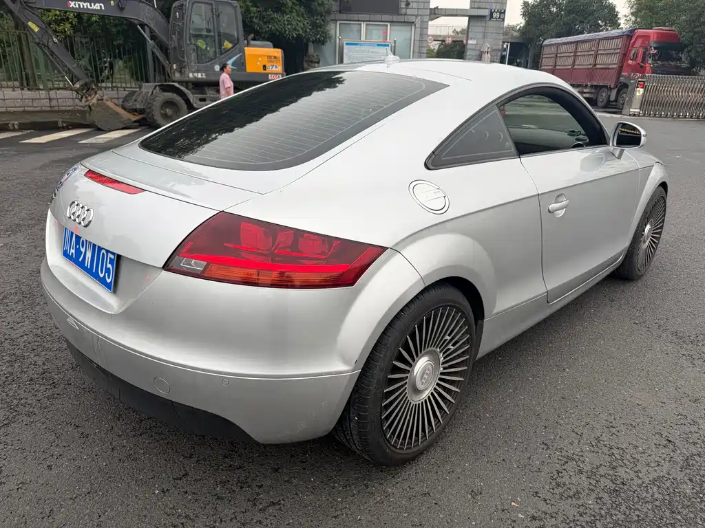 Audi TT — миниатюра 4